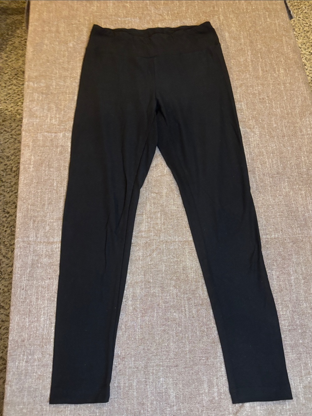 ⭐️ No Boundaries Black Super SOFT Stretch Leggings size Medium